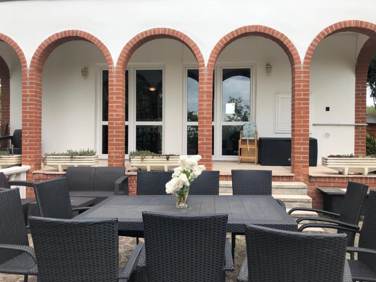 Landhaus Toereki Mit Pool Siofok Luaran gambar