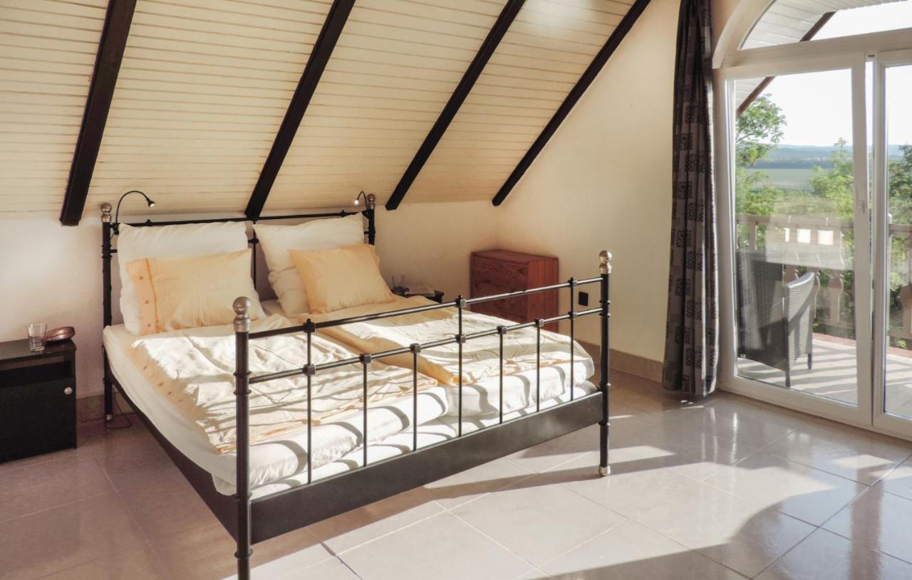 Landhaus Toereki Mit Pool Siofok Luaran gambar