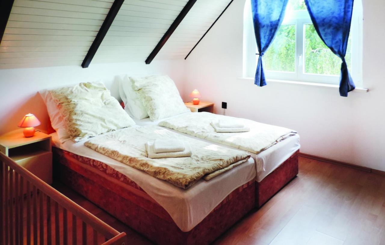 Landhaus Toereki Mit Pool Siofok Luaran gambar