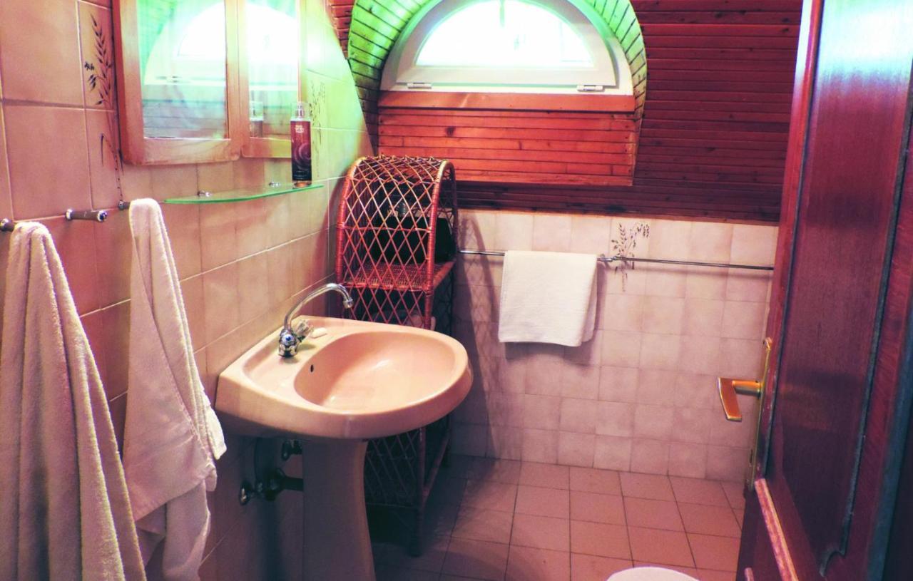Landhaus Toereki Mit Pool Siofok Luaran gambar